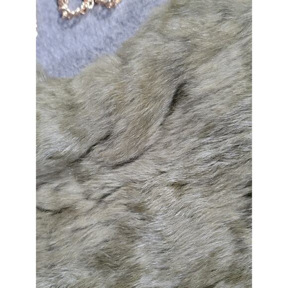 Faux Fur Shoulder Crossbody Bag with Gold Tone Chain Strap Winter Cozy Green - Picture 11 of 11